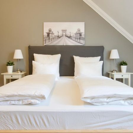Standerd Apartment By Hi5 - Lovag Family Suites Budapeszt Zewnętrze zdjęcie