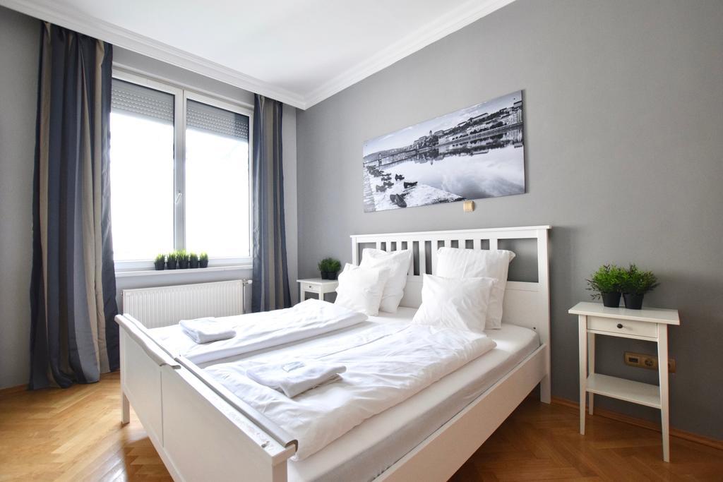 Standerd Apartment By Hi5 - Lovag Family Suites Budapeszt Zewnętrze zdjęcie