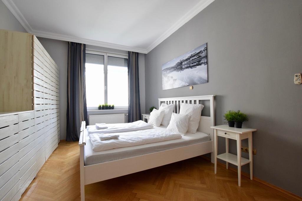 Standerd Apartment By Hi5 - Lovag Family Suites Budapeszt Zewnętrze zdjęcie