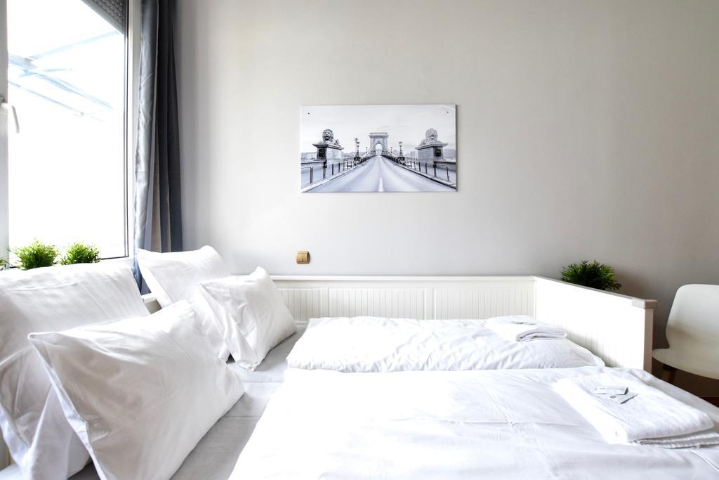 Standerd Apartment By Hi5 - Lovag Family Suites Budapeszt Zewnętrze zdjęcie