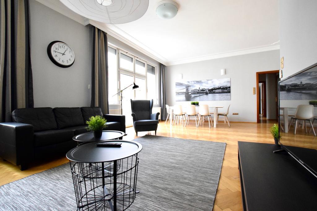 Standerd Apartment By Hi5 - Lovag Family Suites Budapeszt Zewnętrze zdjęcie