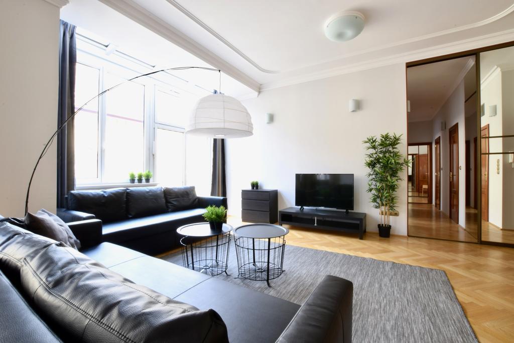 Standerd Apartment By Hi5 - Lovag Family Suites Budapeszt Zewnętrze zdjęcie