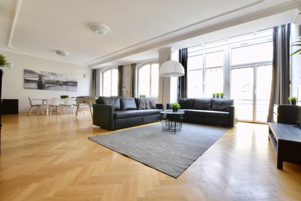 Standerd Apartment By Hi5 - Lovag Family Suites Budapeszt Zewnętrze zdjęcie