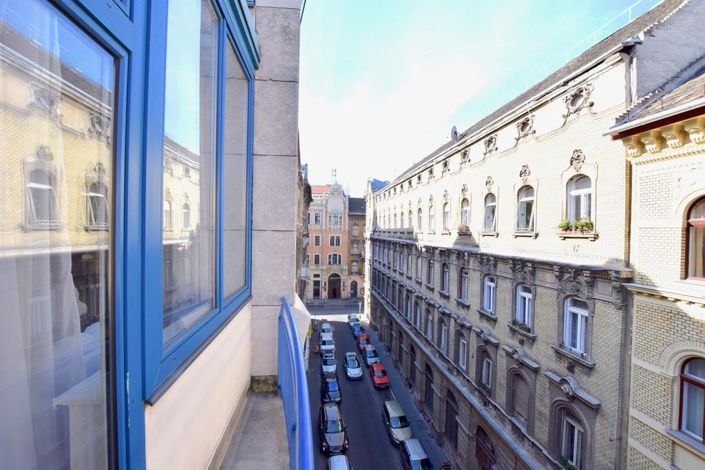 Standerd Apartment By Hi5 - Lovag Family Suites Budapeszt Zewnętrze zdjęcie