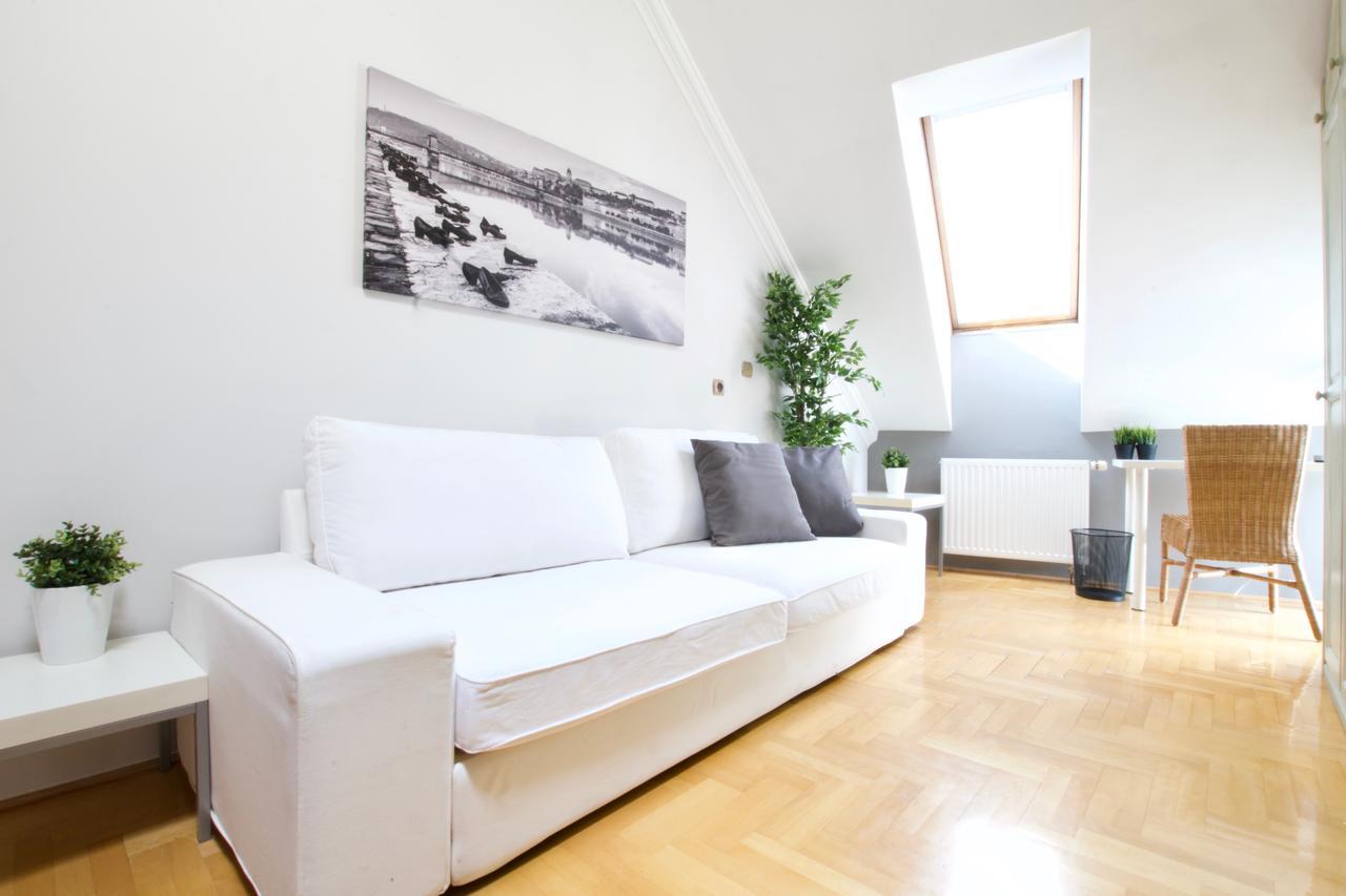 Standerd Apartment By Hi5 - Lovag Family Suites Budapeszt Zewnętrze zdjęcie