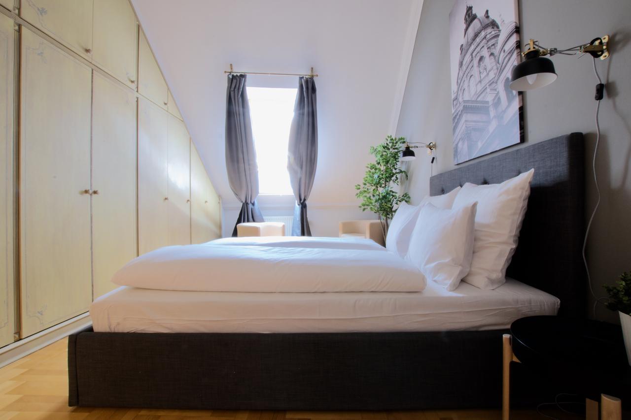 Standerd Apartment By Hi5 - Lovag Family Suites Budapeszt Zewnętrze zdjęcie