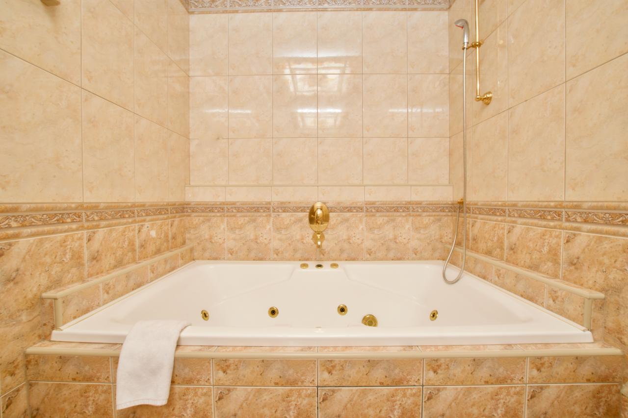 Standerd Apartment By Hi5 - Lovag Family Suites Budapeszt Zewnętrze zdjęcie
